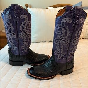 Ladies 7.5 Lucas’s boots